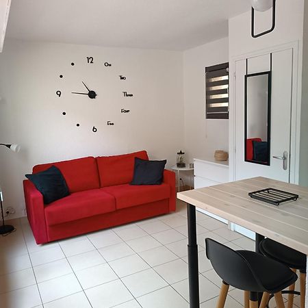 Studio Renove Dans Residence De Vacances Avec Grande Piscine Chauffee, Parking Et Terrasse Agde Extérieur photo
